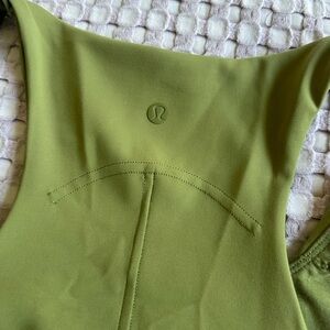 Lululemon tank